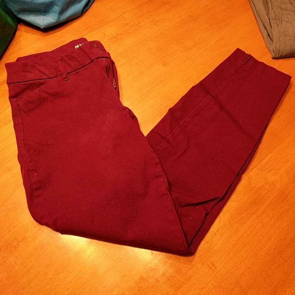 Old Navy Wine colored ankle pixie pants